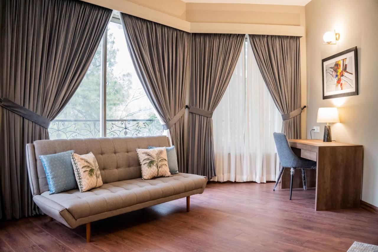 Hillside Residence E-7 By Paramount Hospitality Исламабад Екстериор снимка